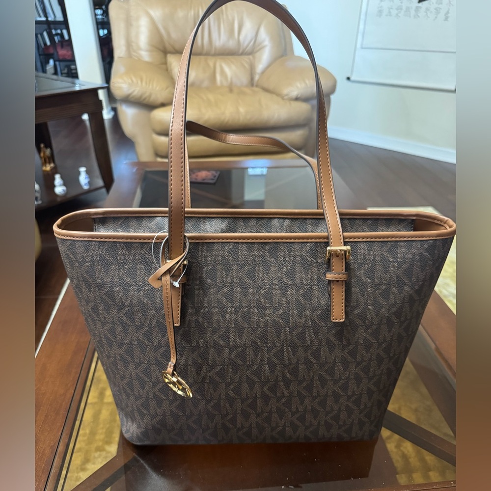 Michael Kors Jet Set Brown/Luggage Tote NWT